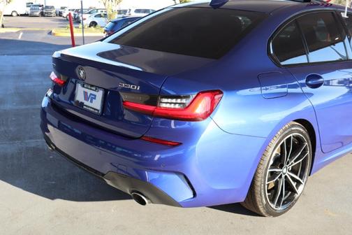 2021 BMW 330 i xDrive