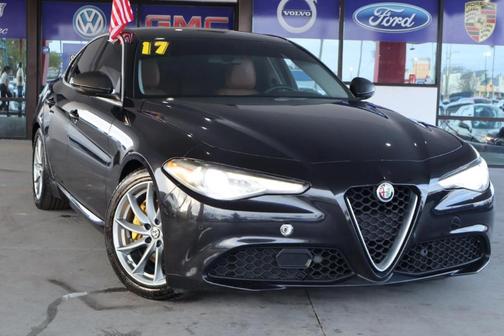 2017 Alfa Romeo Giulia Base