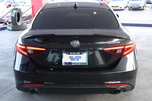 2017 Alfa Romeo Giulia Base