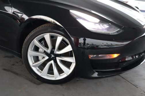 Black 2018 Tesla Model 3 Mid Range