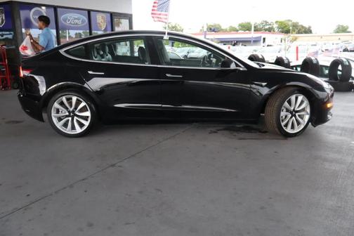 Black 2018 Tesla Model 3 Mid Range