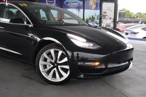 Black 2018 Tesla Model 3 Mid Range