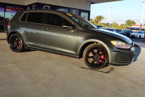 2017 Volkswagen Golf GTI Sport 4-Door