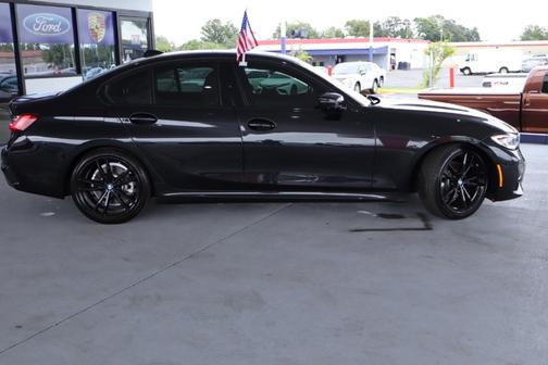 2020 BMW 330 i