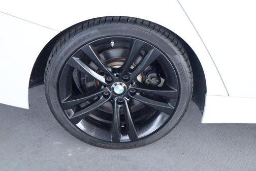 White 2018 BMW 330 i