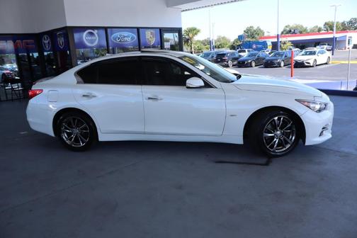 2017 INFINITI Q50 3.0T Signature Edition