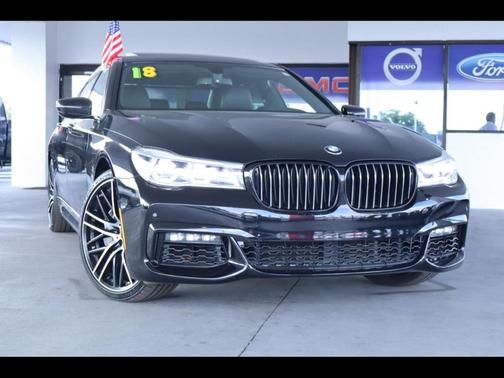 Black 2018 BMW 750 i