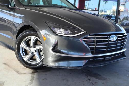 2023 Hyundai SONATA SE