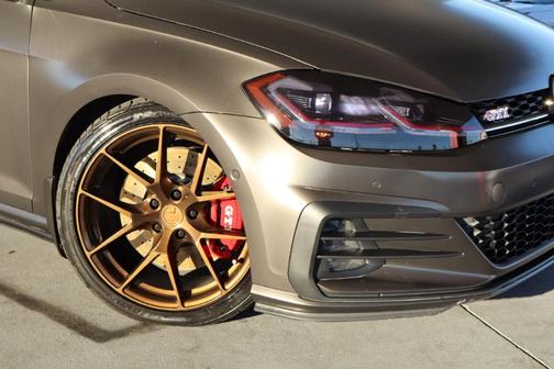 2021 Volkswagen Golf GTI 2.0T Autobahn