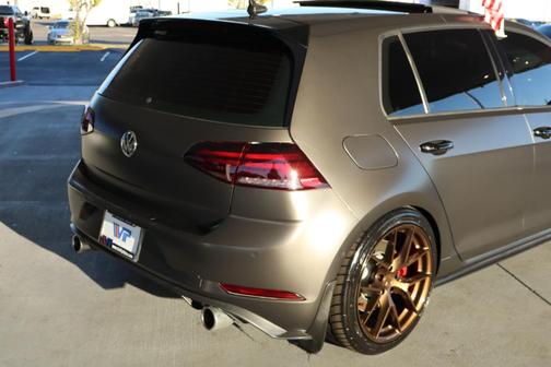 2021 Volkswagen Golf GTI 2.0T Autobahn