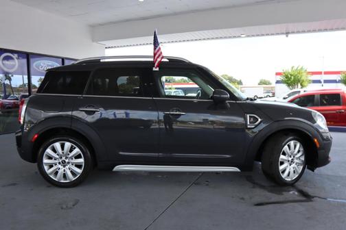 2018 MINI Countryman Cooper S