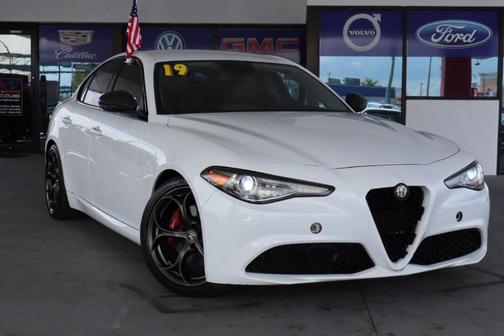 2019 Alfa Romeo Giulia Base