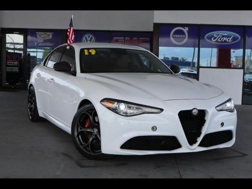 2019 Alfa Romeo Giulia Base
