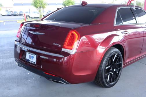 2017 Chrysler 300C Base