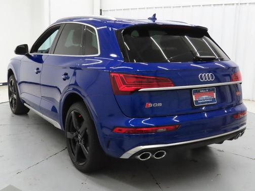 Ultra Blue Metallic 2022 Audi SQ5 3.0T Premium