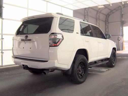 Ice 2023 Toyota 4Runner SR5 Premium
