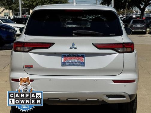 Gray 2024 Mitsubishi Outlander SE