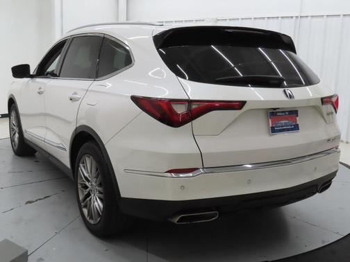 White 2023 Acura MDX Advance