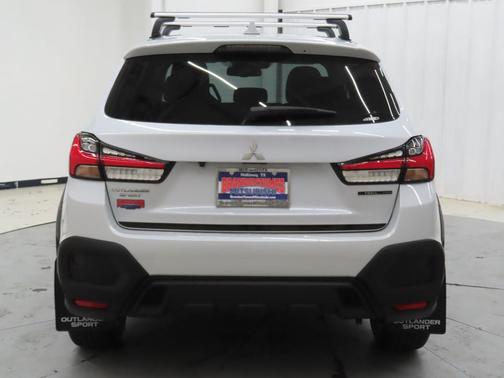 Diamond White 2026 Mitsubishi Outlander Sport 2.0 Trail Edition
