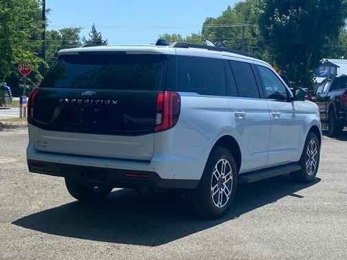 SPACE SILVER METALLIC 2025 Ford Expedition ACTIVE