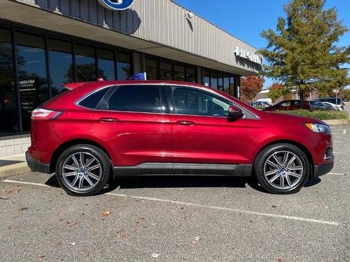 2019 Ford Edge TITANIUM