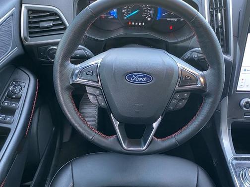 2022 Ford Edge ST LINE