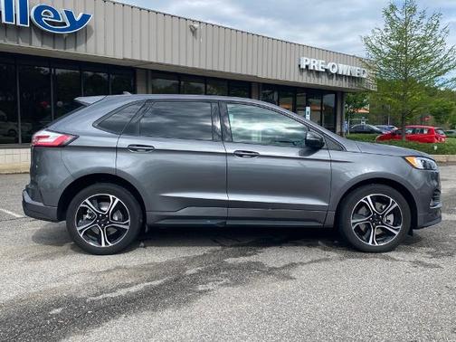 2024 Ford Edge ST