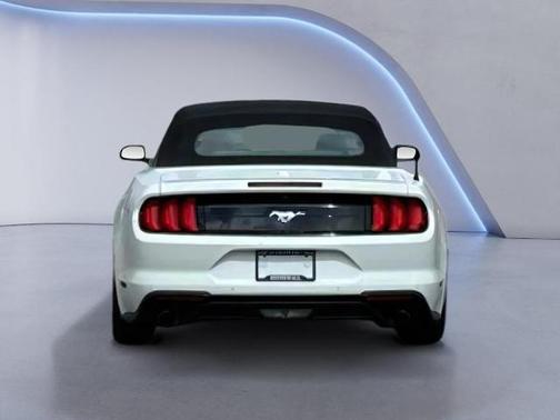 2022 Ford Mustang ECOBOOST PREMIUM