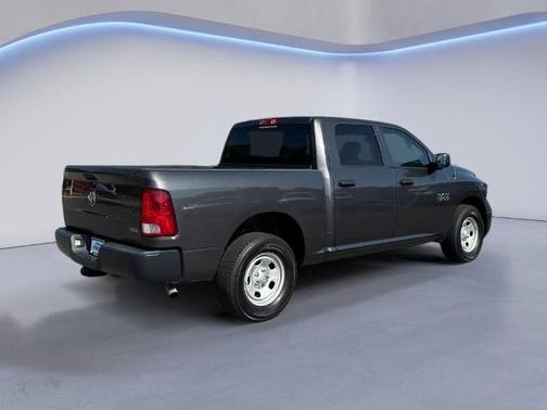 2018 RAM 1500 ST