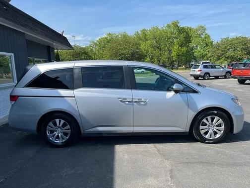 Alabaster Silver Metallic 2014 Honda Odyssey EX-L