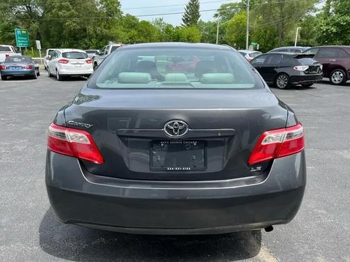 Classic Silver Metallic 2009 Toyota Camry XLE