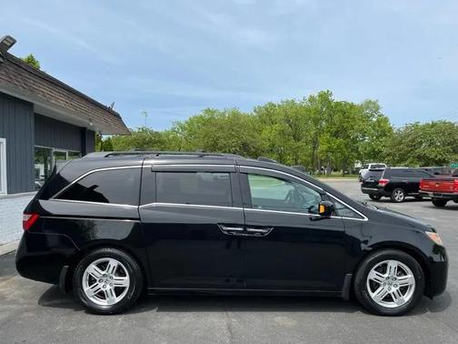 Crystal Black Pearl 2012 Honda Odyssey Touring