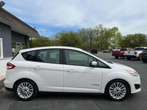 White 2017 Ford C-Max Hybrid SE