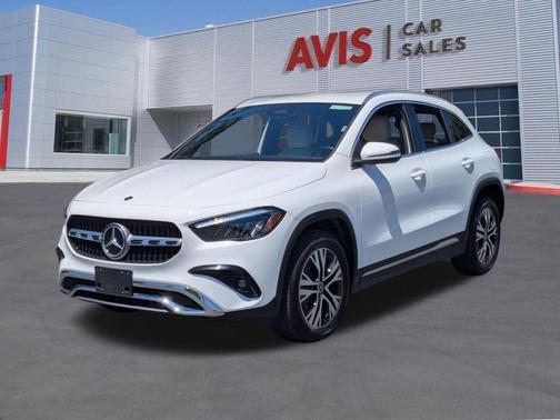 White 2025 Mercedes-Benz GLA 250 4MATIC
