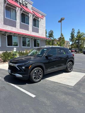 Black Metallic 2025 Chevrolet Trailblazer LT