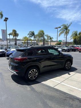 Black Metallic 2025 Chevrolet Trailblazer LT