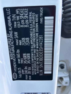 Atlas White 2025 Hyundai SANTA CRUZ SEL