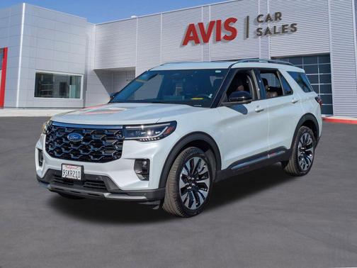 2025 Ford Explorer Platinum