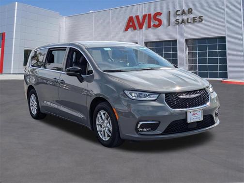 2025 Chrysler Pacifica L