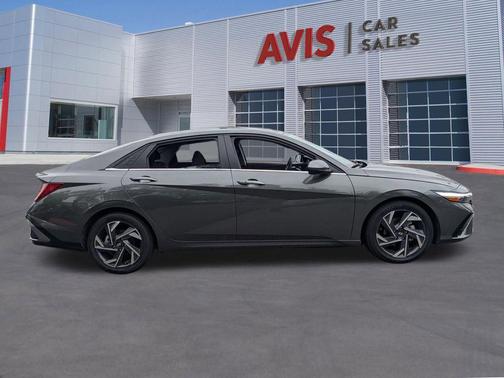 Gray 2025 Hyundai ELANTRA SEL