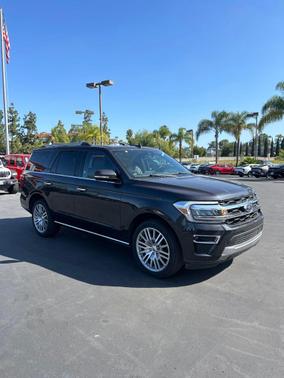 Gray Metallic 2024 Ford Expedition Limited