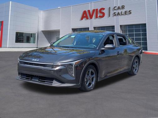 Interstellar Gray 2025 Kia K4 LXS