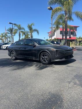 Gray 2025 Kia K4 LXS