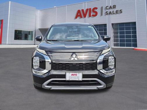 Black 2025 Mitsubishi Outlander SE S-AWC