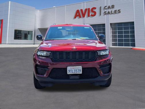 Velvet Red Pearlcoat 2025 Jeep Grand Cherokee Altitude