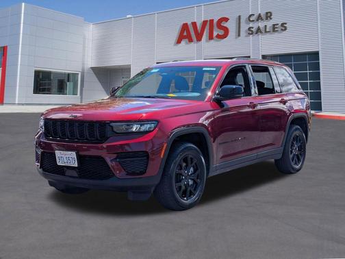 Velvet Red Pearlcoat 2025 Jeep Grand Cherokee Altitude