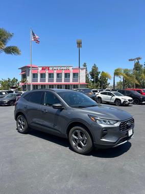 Gray Metallic 2025 Ford Escape ST-Line