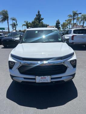 Summit White 2025 Chevrolet Trailblazer LT