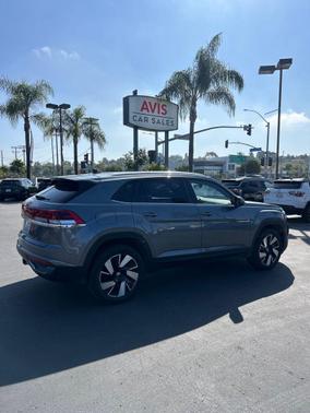 2025 Volkswagen Atlas Cross Sport 2.0T SE w/Technology 4MOTION