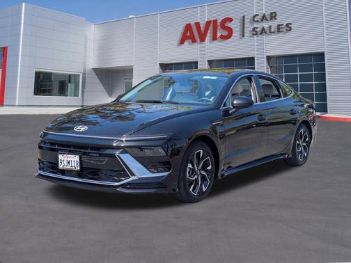 Abyss Black 2025 Hyundai SONATA SEL